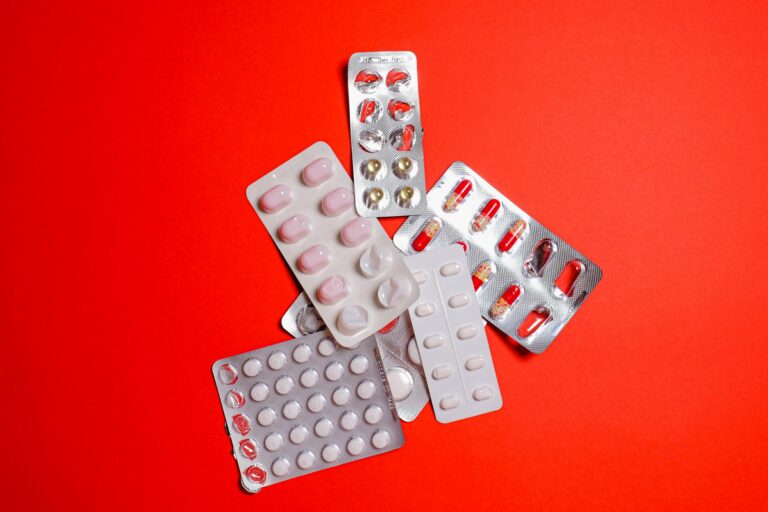 How to Get Into Pharmaceutical Focus Groups — They Pay $200-$600 - Featured image