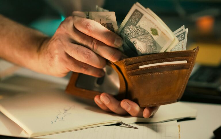 Focus Groups for People Earning Under $40K — $100-$250 Financial Services Studies - Featured image