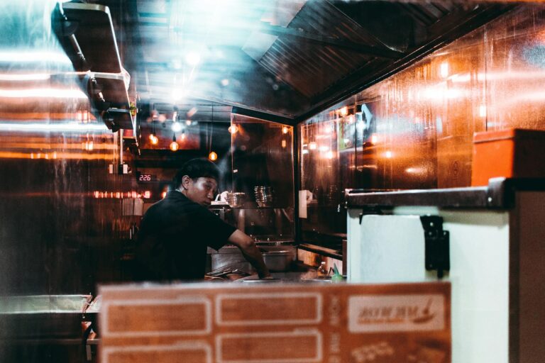 Focus Groups for Restaurant Workers — $75-$200 Food Service Industry Research - Featured image