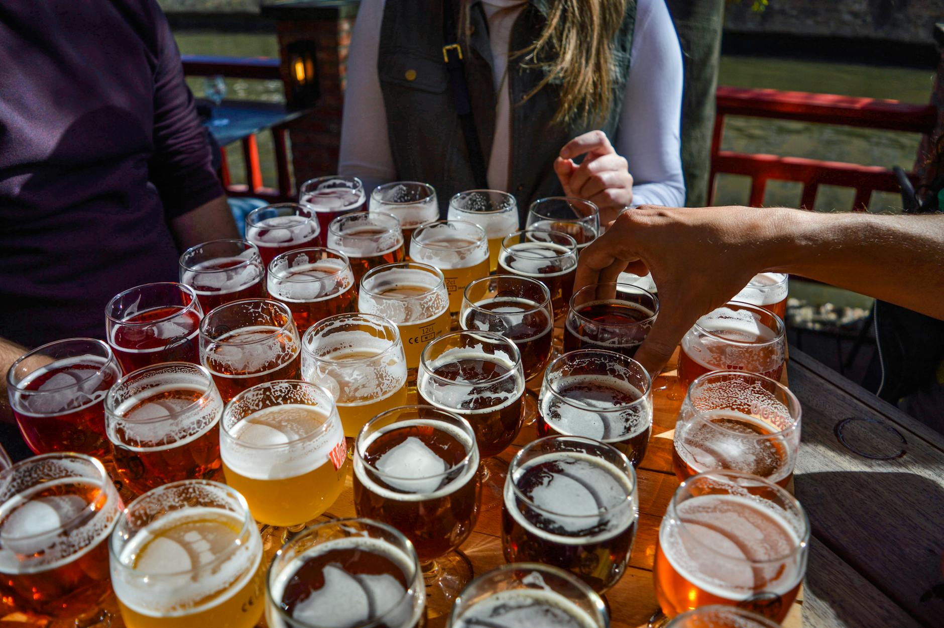 What Happens During a Seltzer Tasting Session