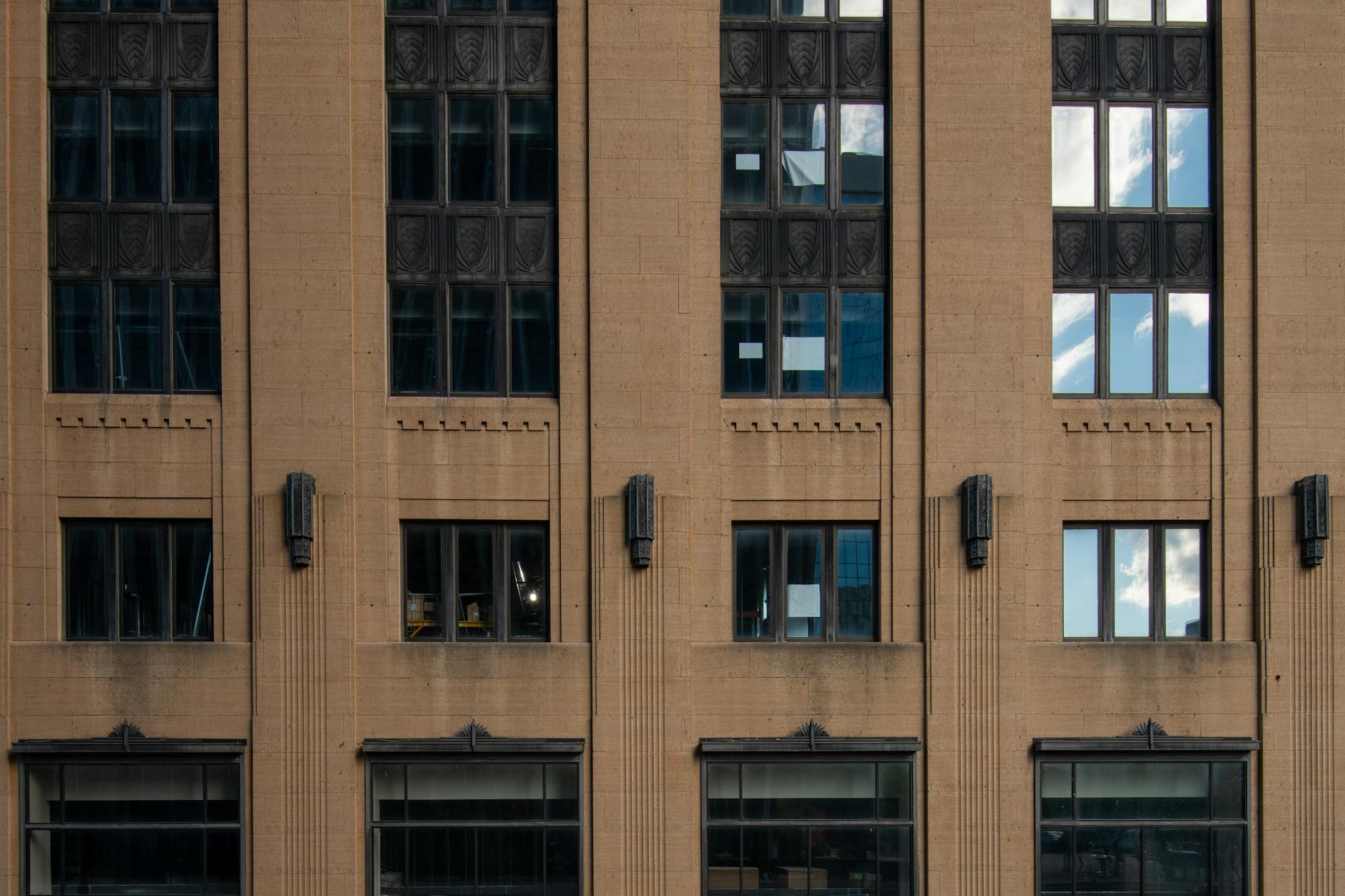 What Makes Akron a Center for Polymer and Manufacturing Research?