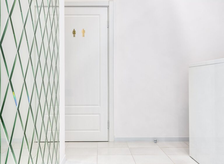 Bathroom Standards Impact Customer Satisfaction at Commercial Facilities: New Survey - Featured image