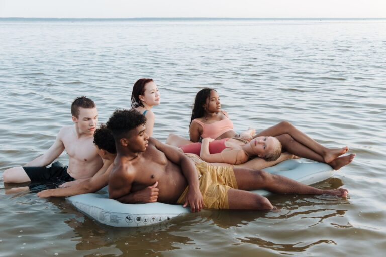 Teen Sleep Quality Improves Without Daily Social Media: Groundbreaking Research Study 2026 - Featured image