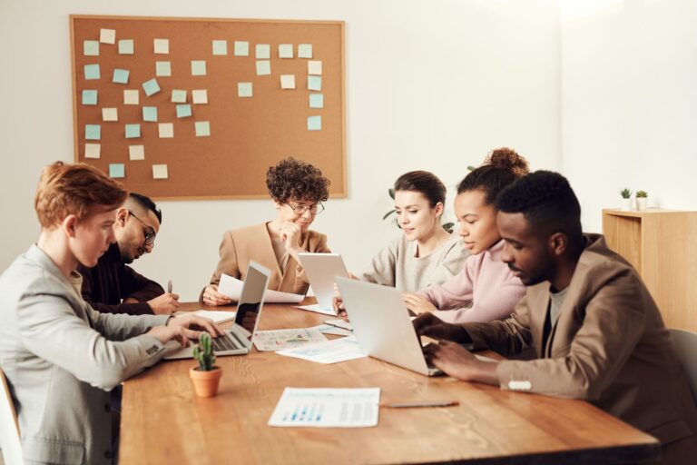 Laptop Testing Study for Paid Market Research Checklist: Invitation, Consent, and Compensation - Featured image